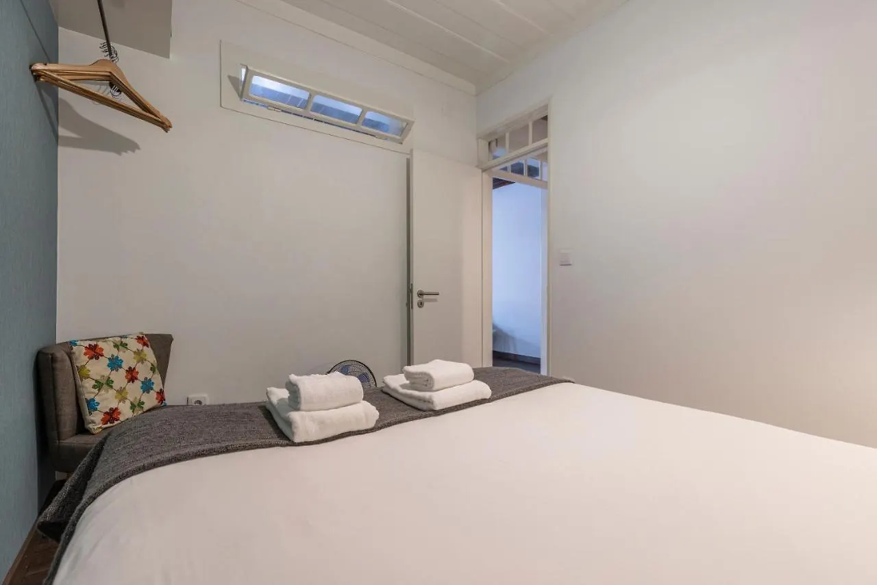 Traditional Alfama Apartment By Lovelystay Lisbon