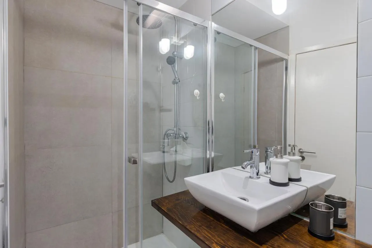 Traditional Alfama Apartment By Lovelystay Lisbon